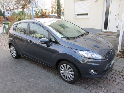 2011 Ford Fiesta Front Quarter